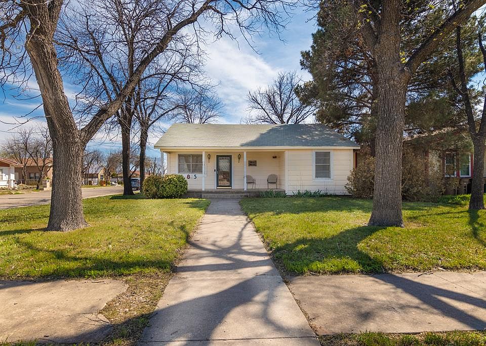 1st image of 825 Koberlin St