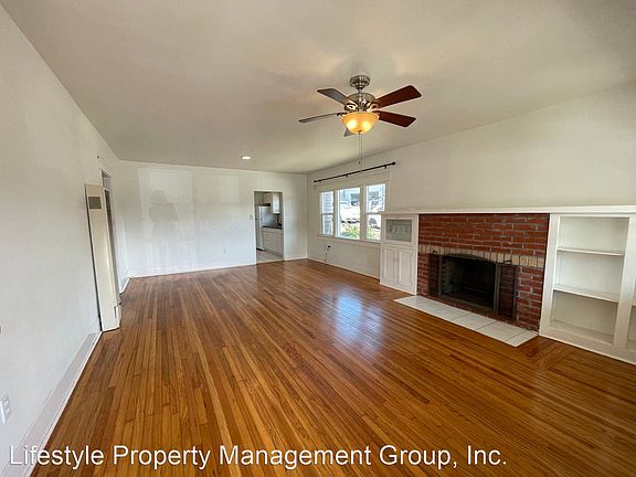 3rd image of 3705 Alabama St