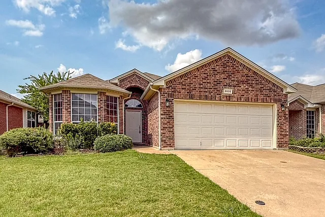 3805 Brandywine Ln