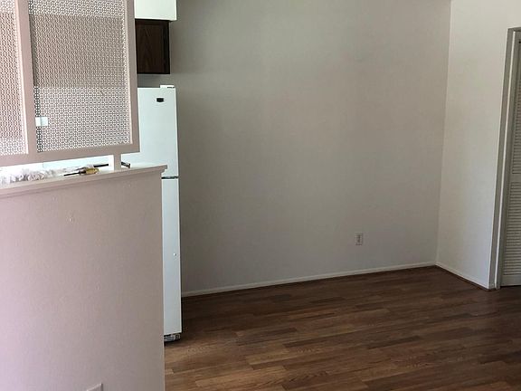 4th image of 125 Avenida Messina APT 203
