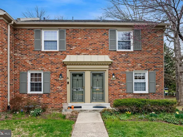 5845 Rexford Dr #721, Springfield, VA 22152