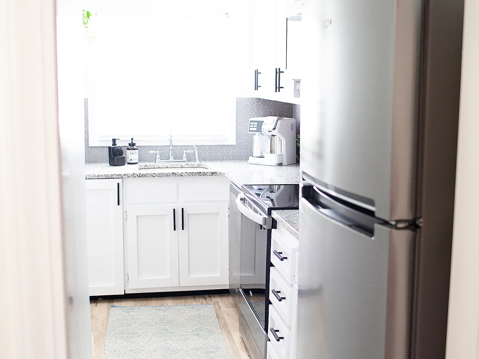 2 bed, 1.5 bath, 1000 sqft, $1,600 — Photo 4