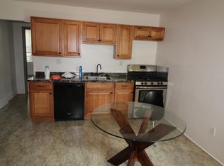 1221 Reddour St APT 2, Pittsburgh, PA 15212