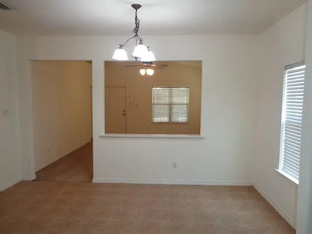 3 bed, 2.0 bath, 1515 sqft, $1,650 — Photo 4
