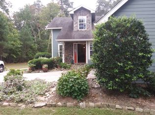 102 Parkers Landing Dr, Point Harbor, NC 27964