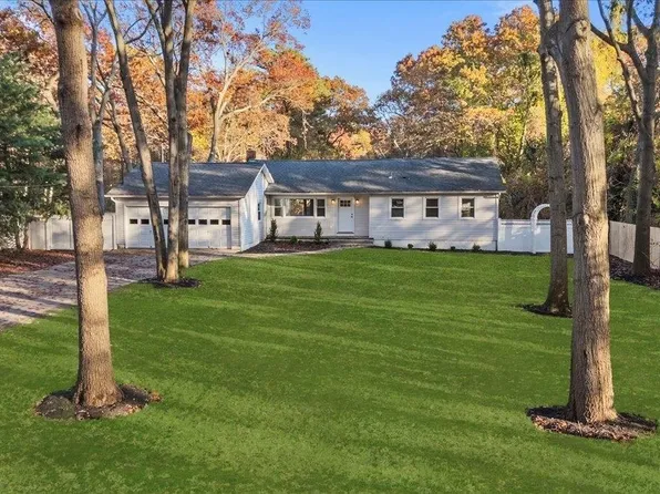 119 Blake Avenue, Bohemia, NY 11716