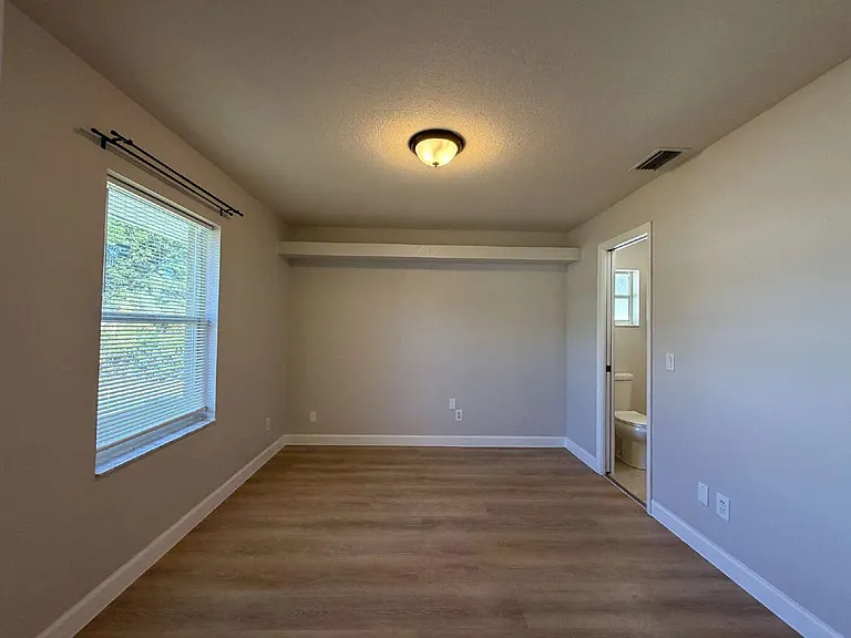 4847 Luther Ave — Photo 22