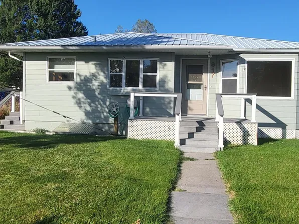 917 S Earling Ave, Miles City, MT 59301