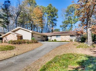 3493 Stratfield Dr, Atlanta, GA 30319