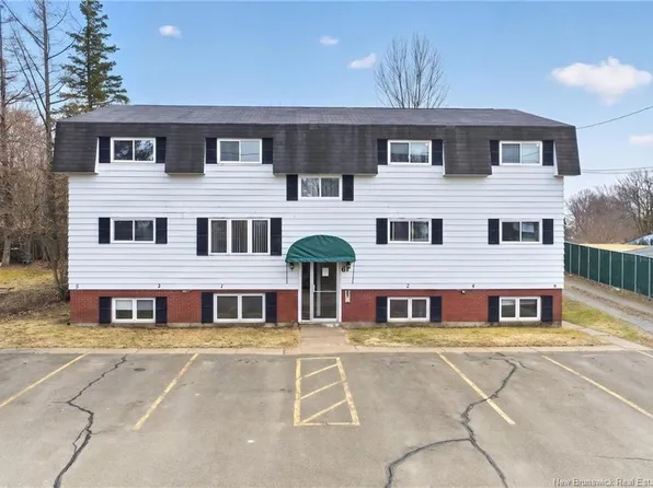 61 Drummond St, Moncton, NB E1A 2Z3