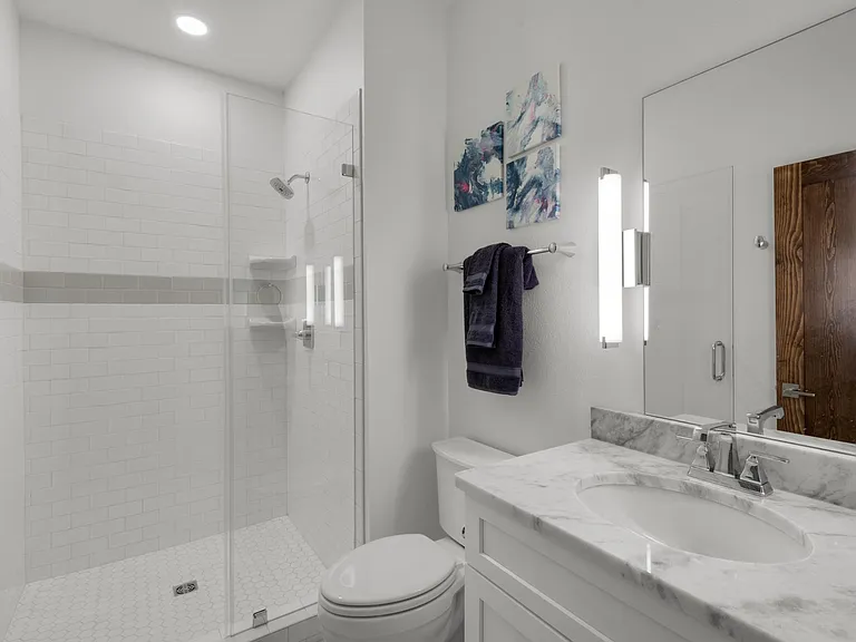 314 W Romana St — Photo 6
