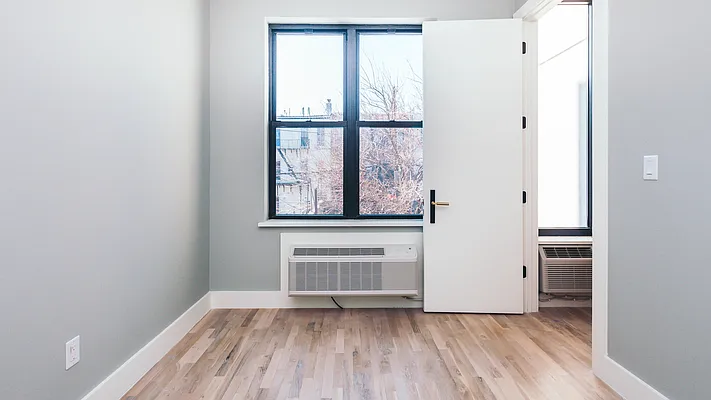 Rented by Nooklyn NYC LLC | media 7