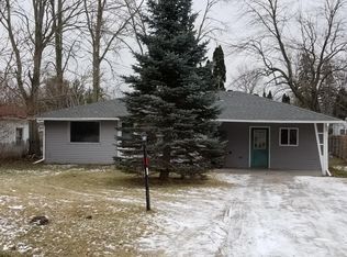 3374 Lauria Rd, Bay City, MI 48706