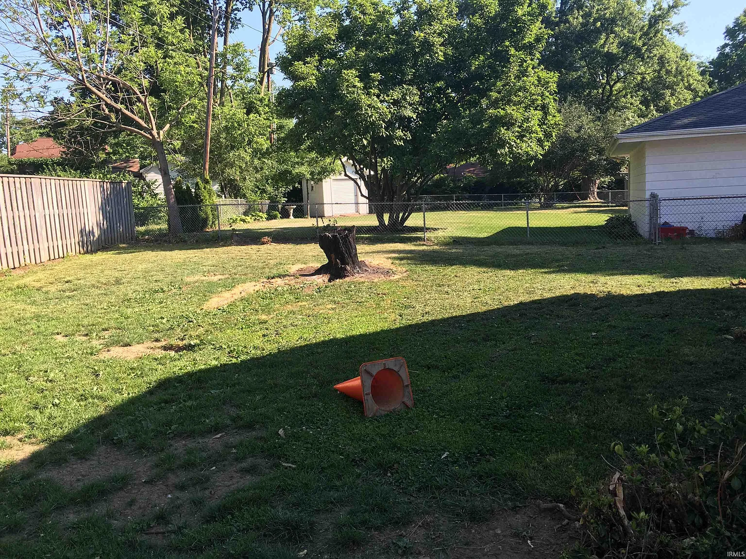 5 bed, 2.0 bath, 2523 sqft, $2,175 — Photo 4