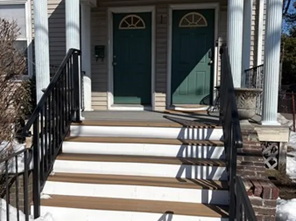 15 Nichols Ave #1, Watertown, MA 02472