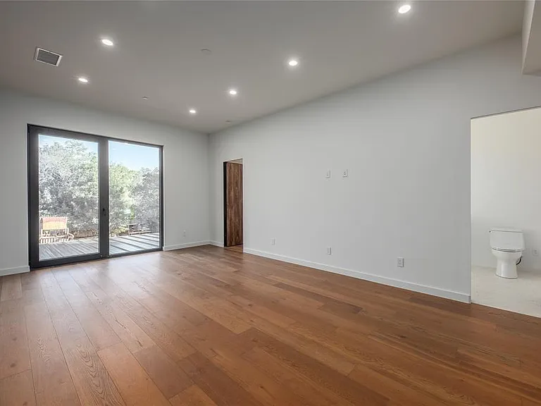 614 Robin Dale Dr — Photo 29