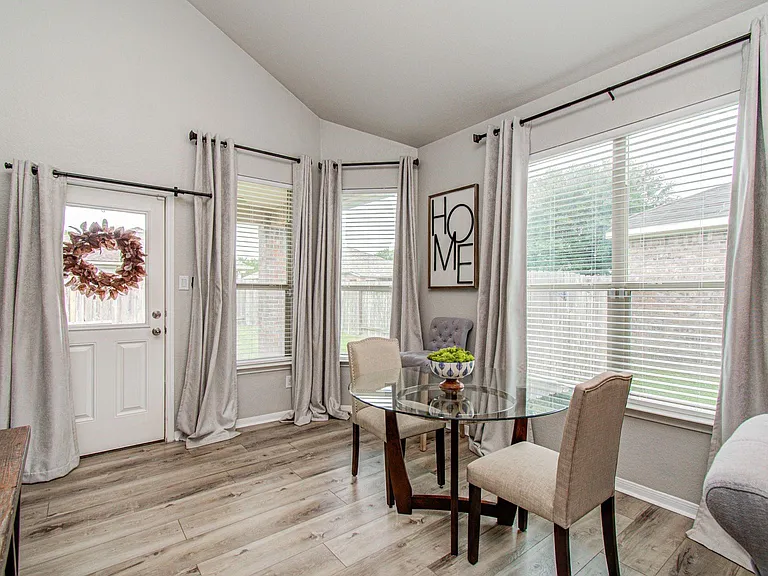 21379 Village Crossing Ln — Photo 11