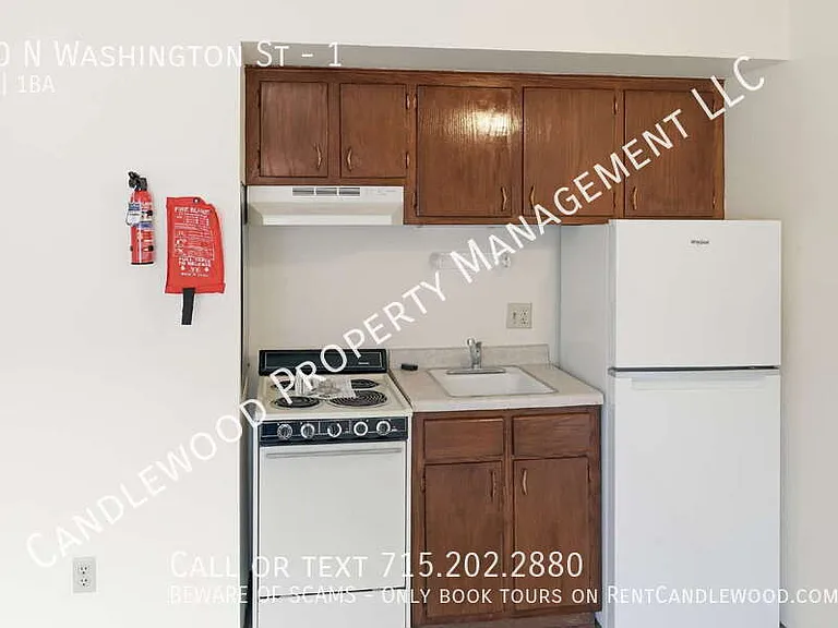 260 N Washington St #1 — Photo 4