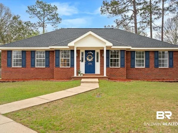 5295 Steward Ct, Grand Bay, AL 36541