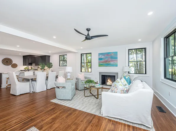 47 Stocker Dr, Charleston, SC 29407