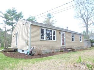 27 Sachem St, Middleboro, MA 02346