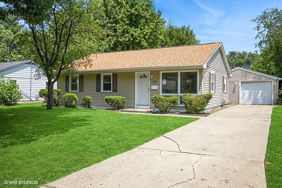 1410 Holly Hill Dr, Champaign, IL 61821 Zillow