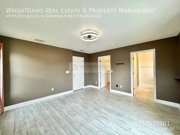 487 Bayou Village Dr — Photo 29