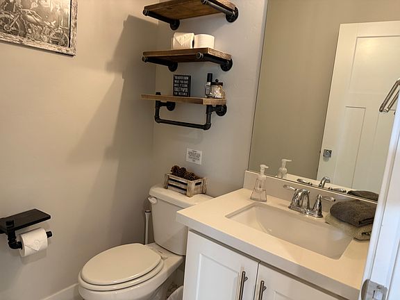 4th image of 73 S Drupe Ln
