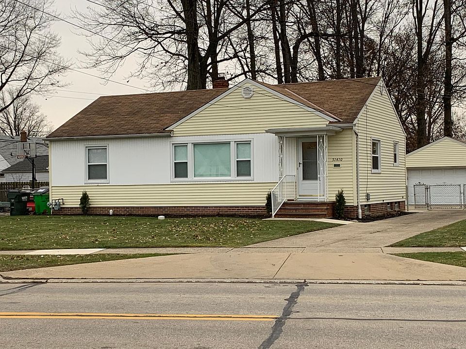 1st image of 31410 Willowick Dr