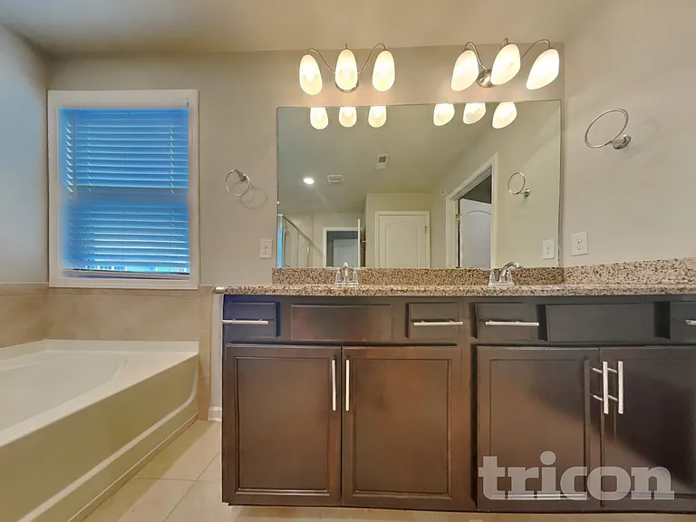 314 Imperial Ct — Photo 7