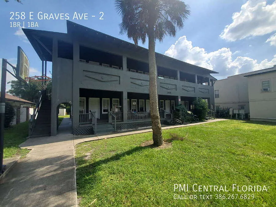 258 E Graves Ave #2