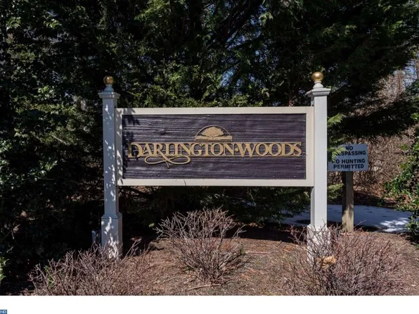 134 Deerfield Ct, Glen Mills, PA 19342