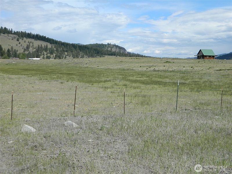 2nd image of 4 Duck Flats Road