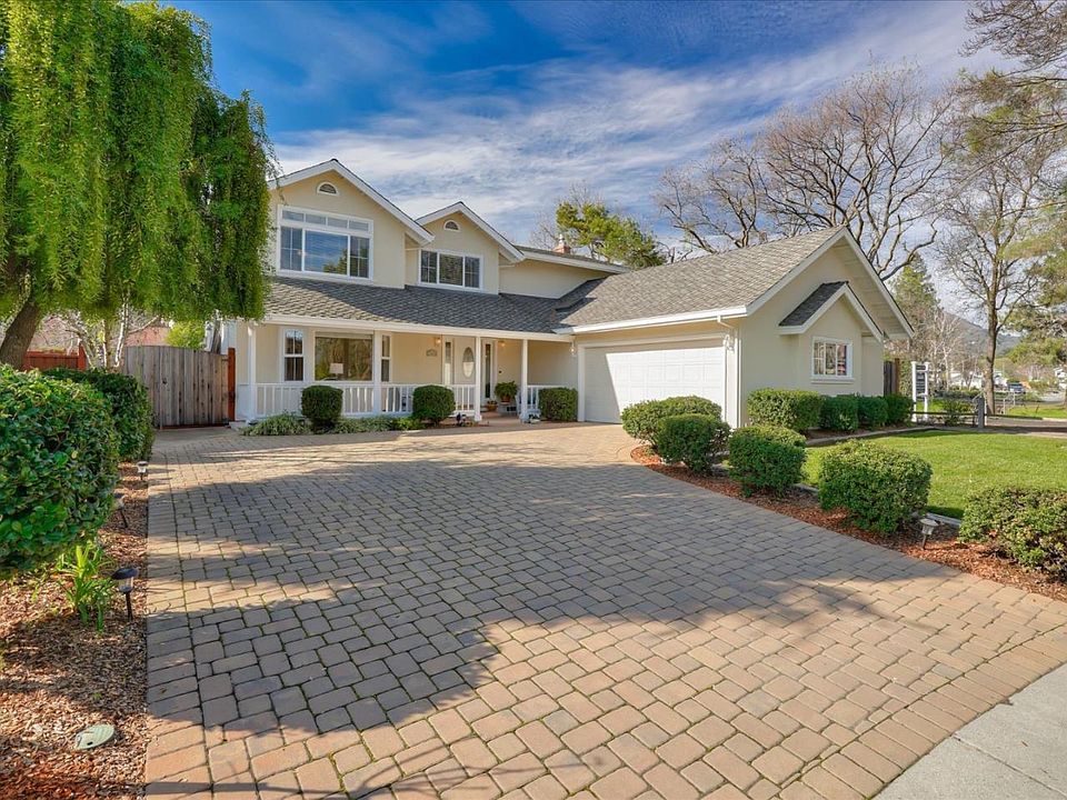 1st image of 15685 La Sierra Ct