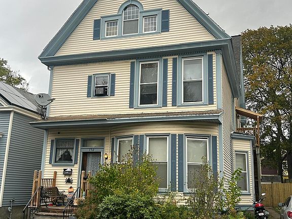 3rd image of 130 6th Avenue