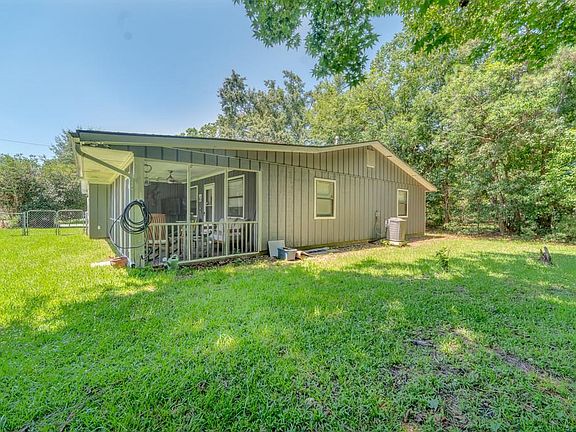 5th image of 1300 E Charmaine Cir