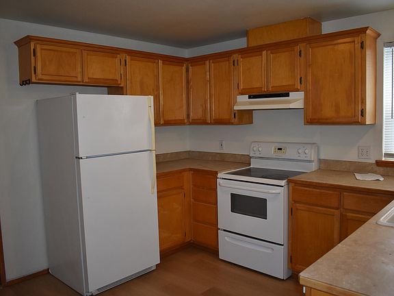 3rd image of 1013 21st St SW