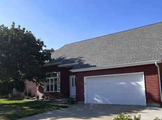 207 Carriage Ln, Sergeant Bluff, IA 51054