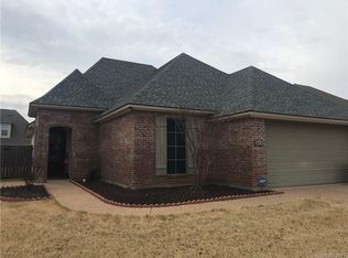 963 Maize St, Bossier City, LA 71111