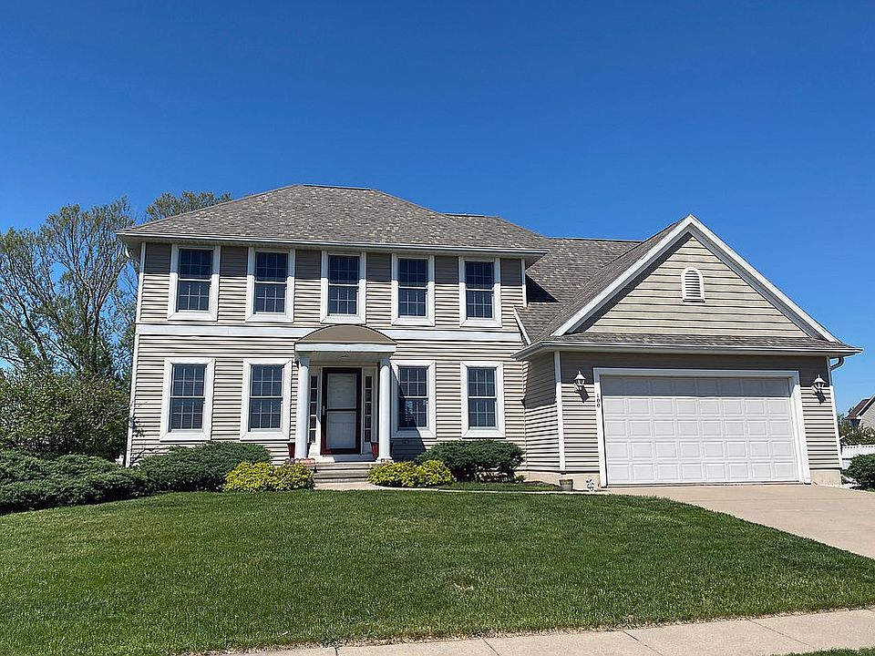 100 17th Avenue Ct, Hiawatha, IA 52233 Zillow