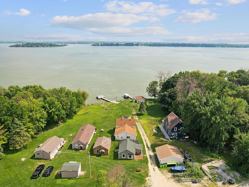 W10723 Blackhawk Trail UNIT 14, Fox Lake, WI 53933 MLS 1962336 Zillow
