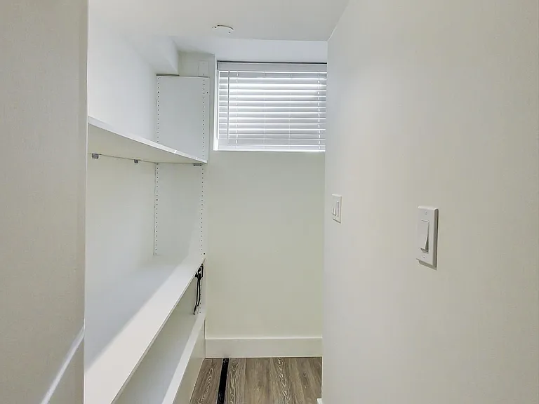 669 Euclid Ave #LOWER — Photo 19