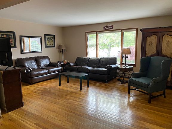 2nd image of 102 Romito Ct APT 2