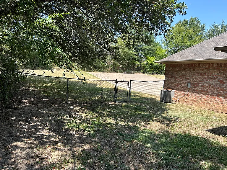 8325 Garrett Dr #8325 — Photo 23