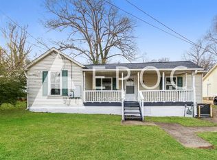 1452 Douglas St, Winston Salem, NC 27105