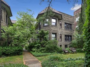 2473 Overlook Rd, Cleveland, OH 44106