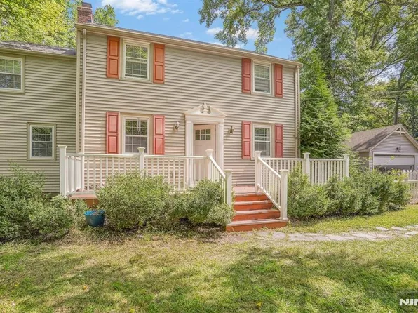 51 Julia Street, Closter, NJ 07624