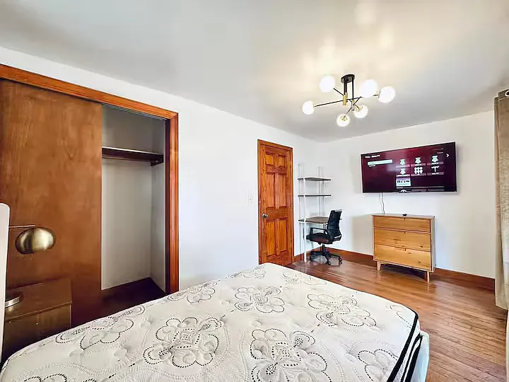 4 bed, 4.0 bath, 1200 sqft, $1,360 — Photo 4