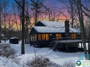 103 Ashley Ct, Bushkill, PA 18324