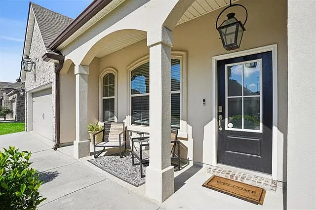 4 bed, 2.5 bath, 2670 sqft, $2,700 — Photo 3